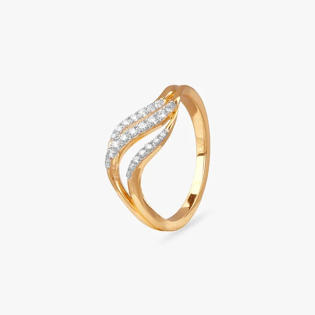 Fluid Wave Diamond Ring
